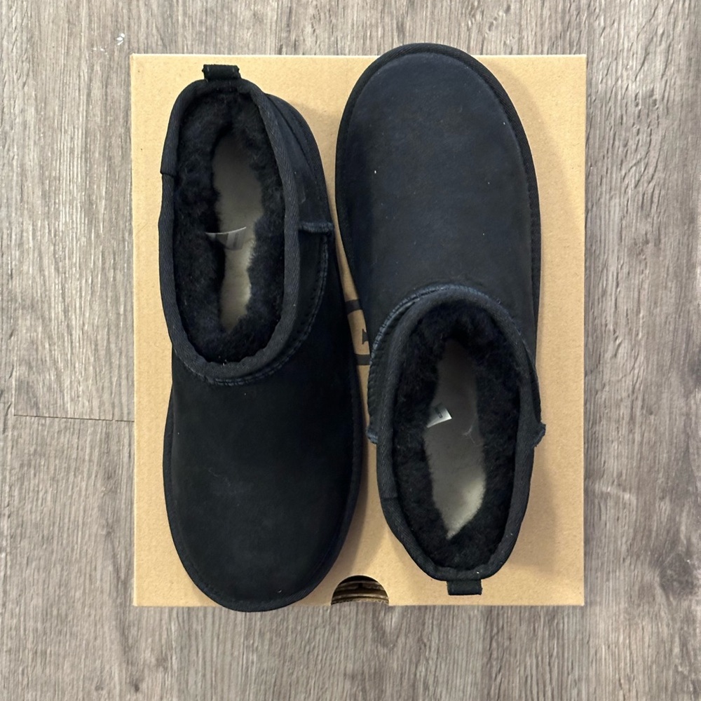 UGG Ultra Mini